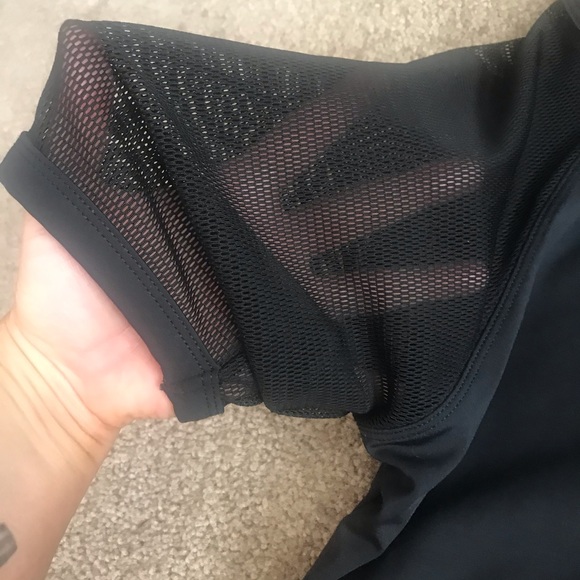 Good american crop top - Picture 2 of 4